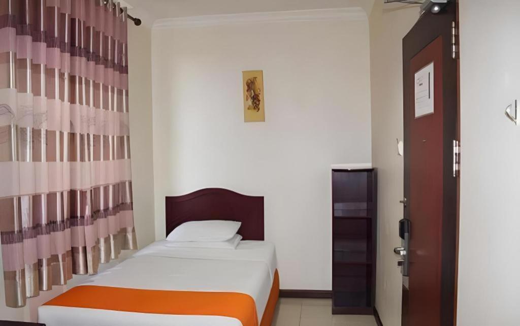 Hotel Dynasty Tarakan Exterior foto