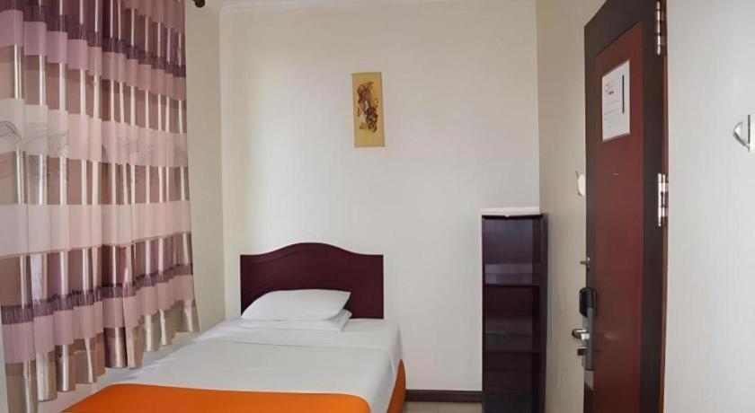Hotel Dynasty Tarakan Exterior foto